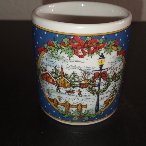 Studio NOVA Christmas Mug Sz 2.5" - Picture 2 of 5
